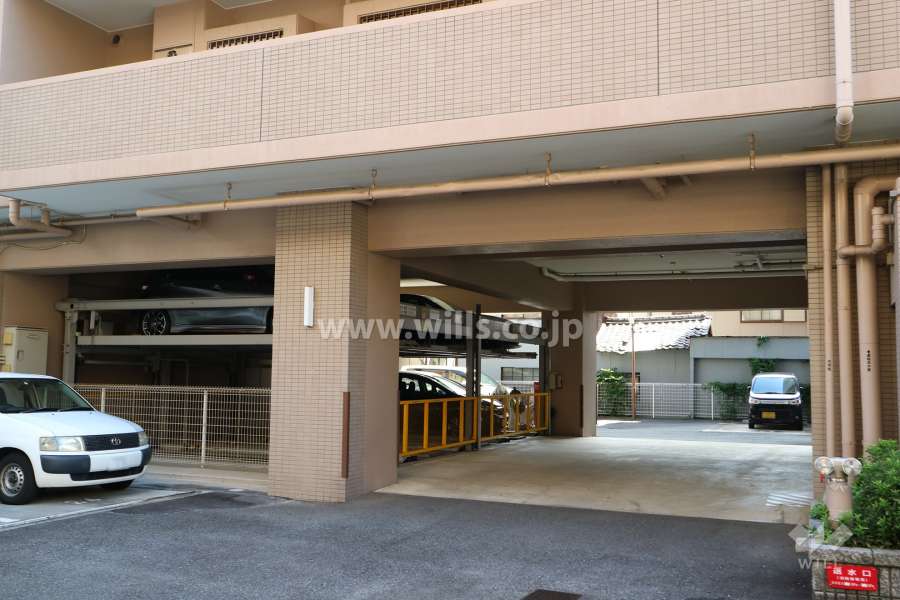 敷地内駐車場（屋内機械式）