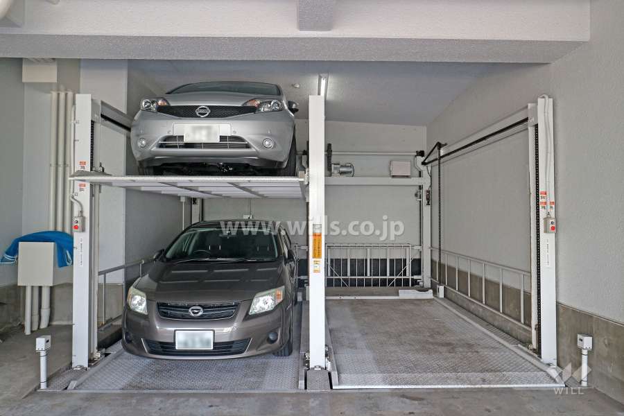 敷地内駐車場（屋内機械式）