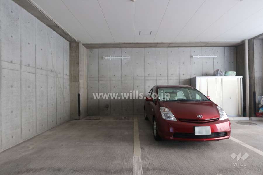 敷地内駐車場（屋内平面式）