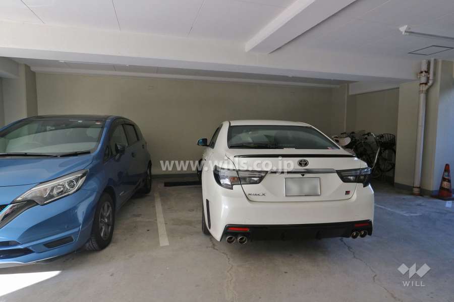 敷地内駐車場（屋内平面式）