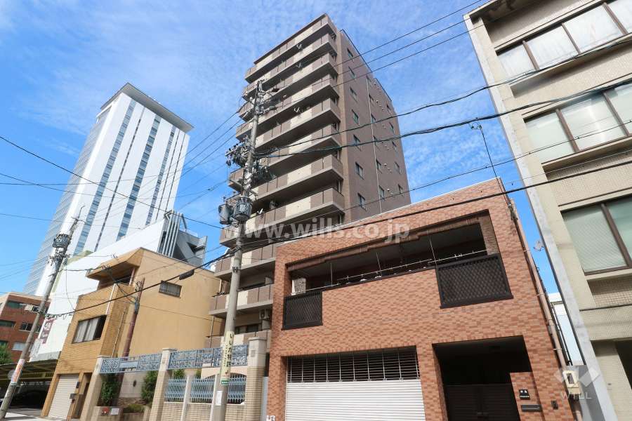 プリモーラ丸の内の外観（南東側から）