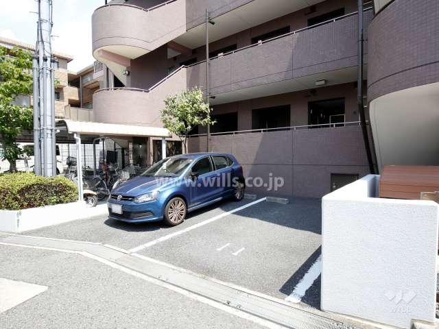 敷地内駐車場（屋外平面式）