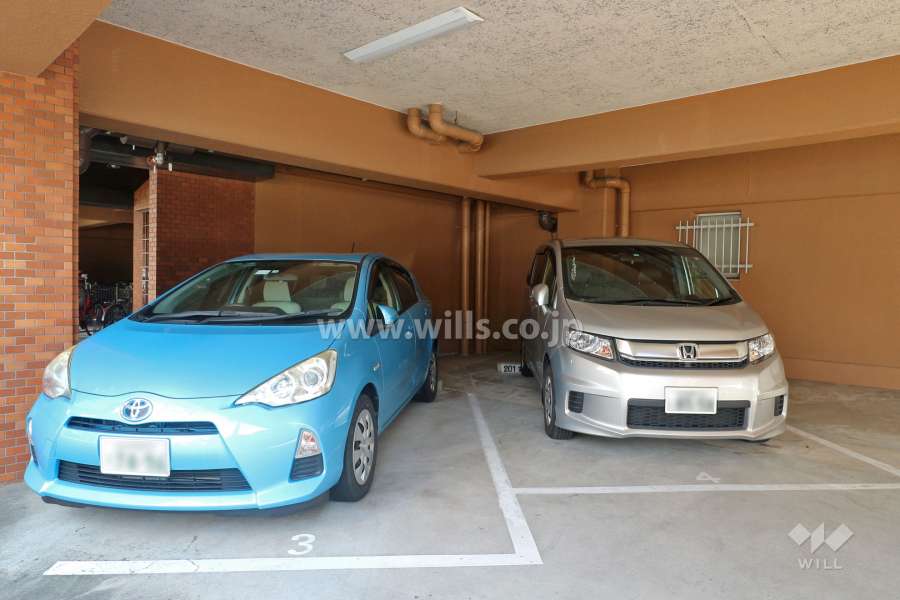 敷地内駐車場（屋内平面式）