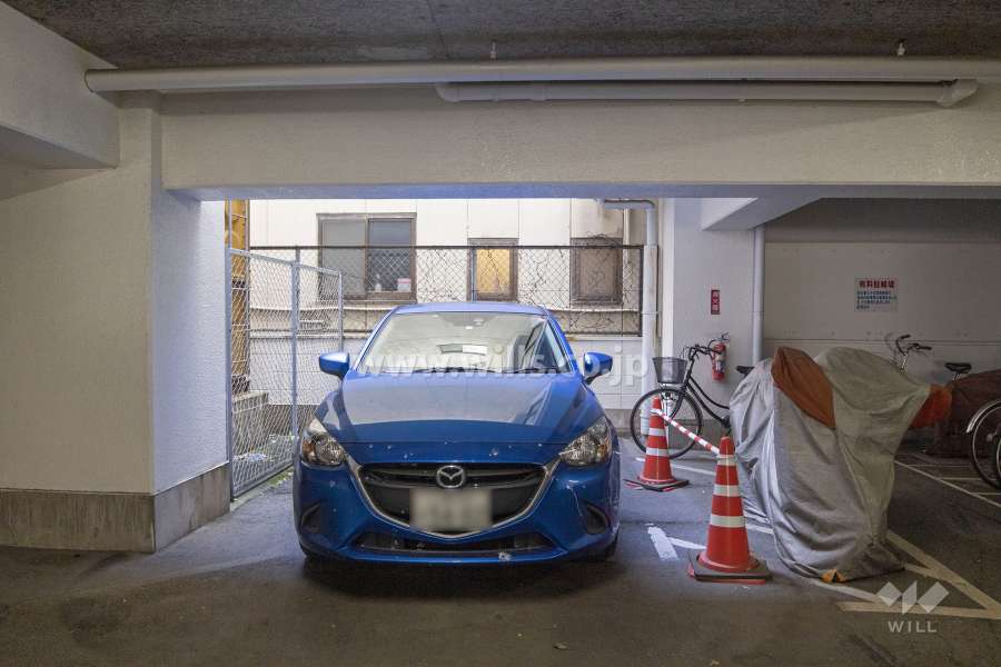 敷地内駐車場（屋内平面式）