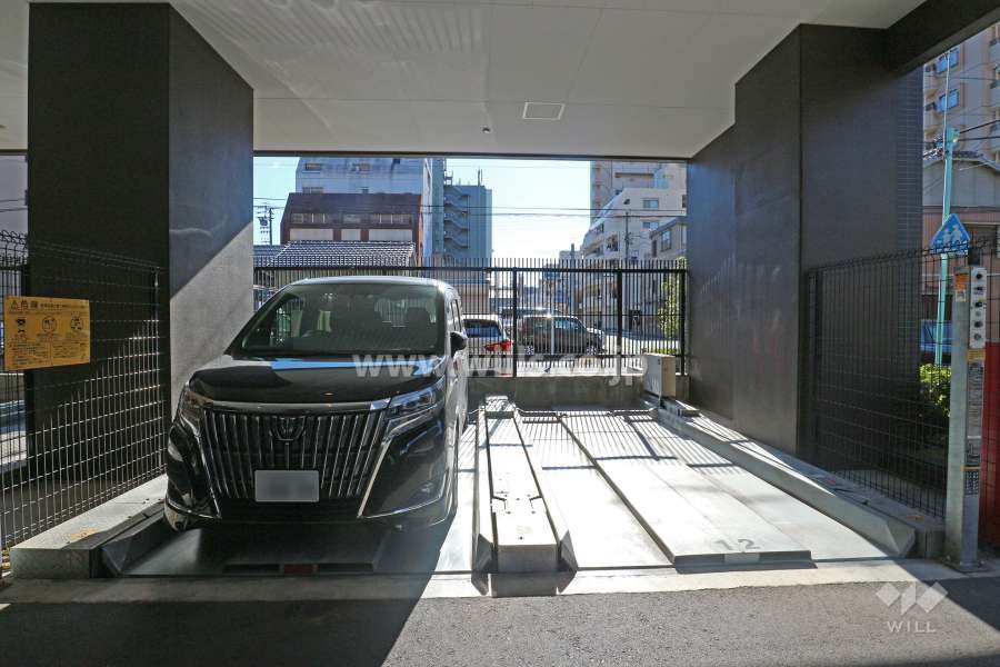 敷地内駐車場（屋内平面式）