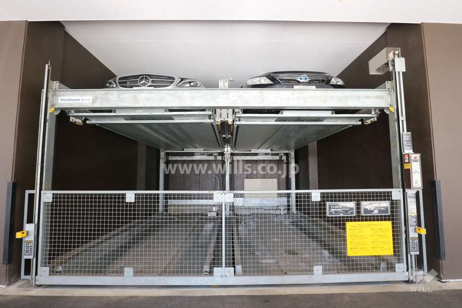 敷地内駐車場（屋内機械式）