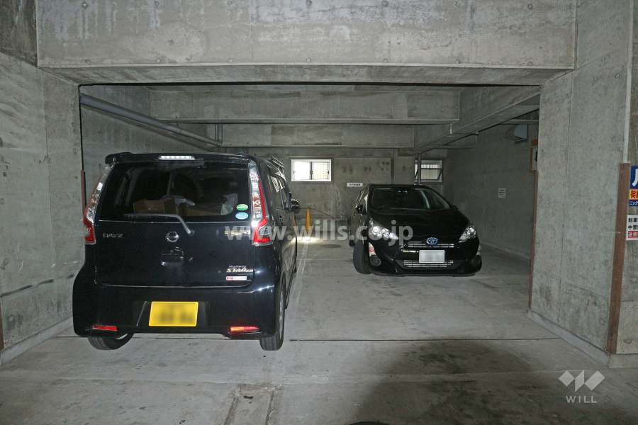 敷地内駐車場（屋内平面式）