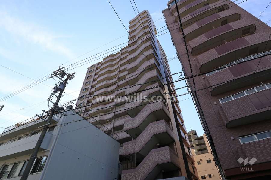 宝マンション東別院の外観（北西側から）