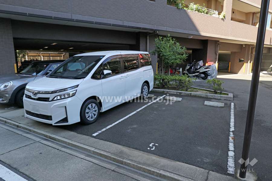 敷地内駐車場（屋外平面式） 