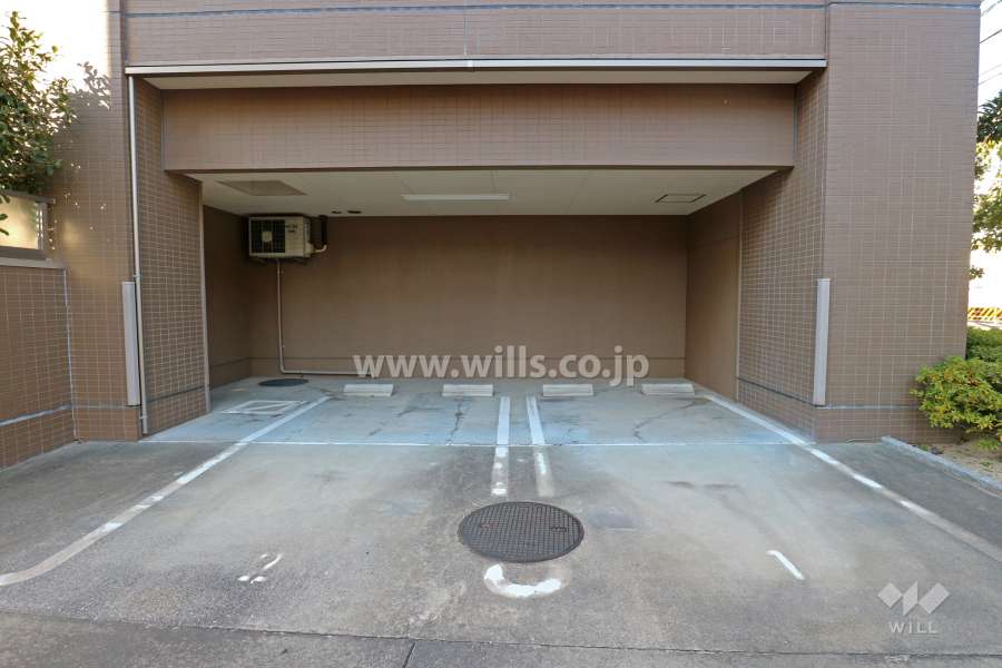 敷地内駐車場（屋内平面式）