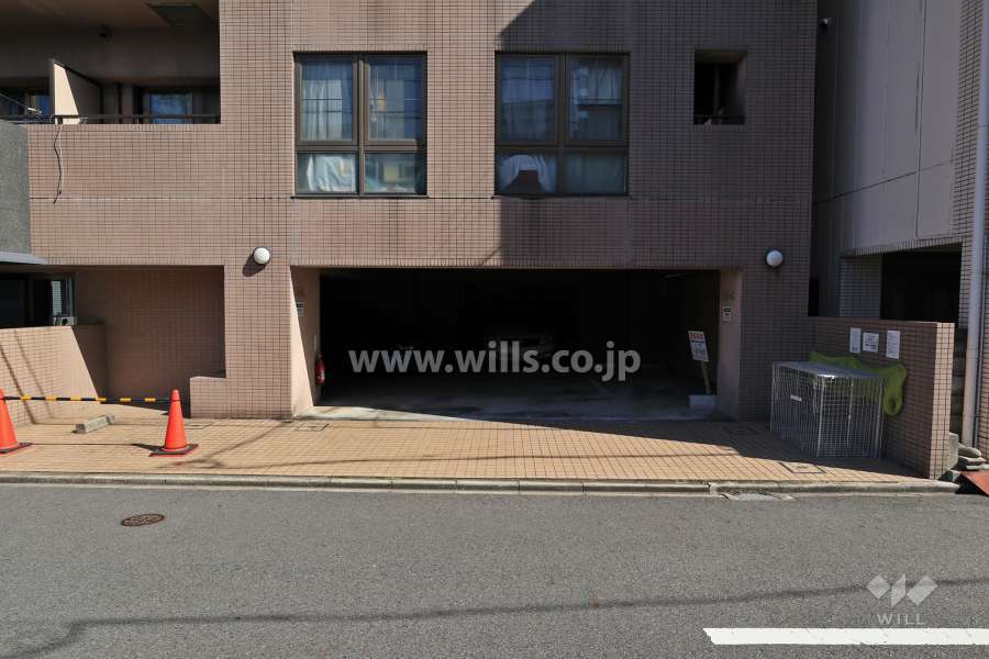 駐車場入り口