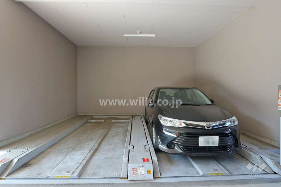 敷地内駐車場（屋内平面式）