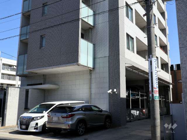 駐車場出入り口