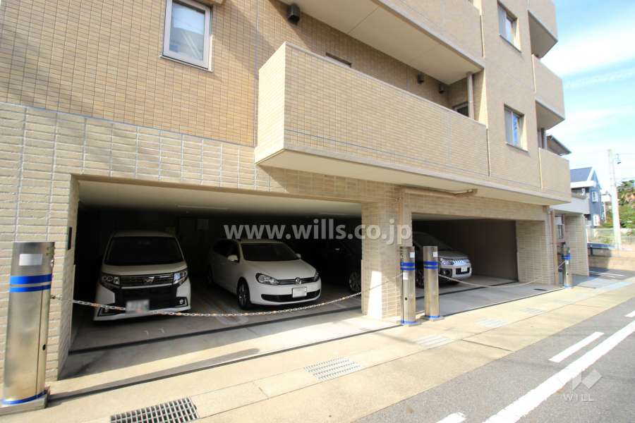 敷地内駐車場（屋内平面式）
