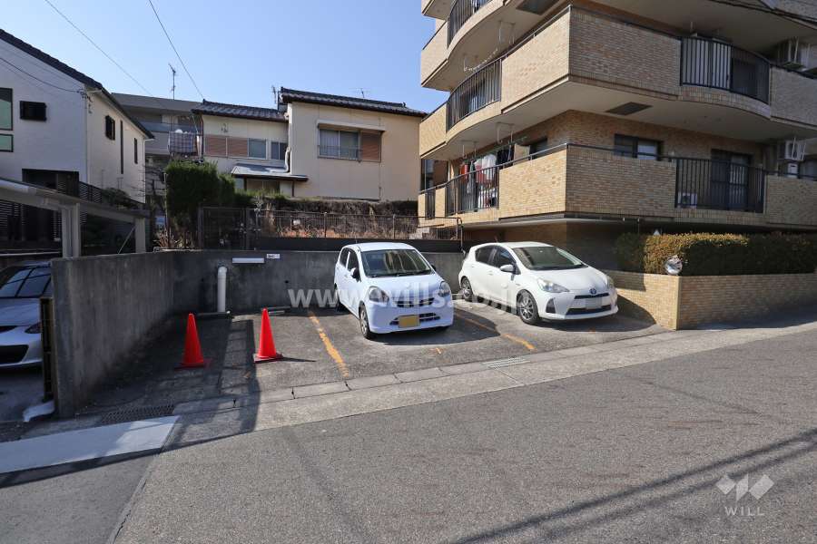 敷地内駐車場（屋外平面式）