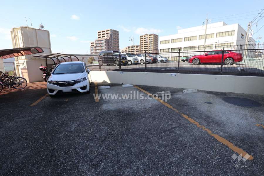 敷地内駐車場（屋外平面式）