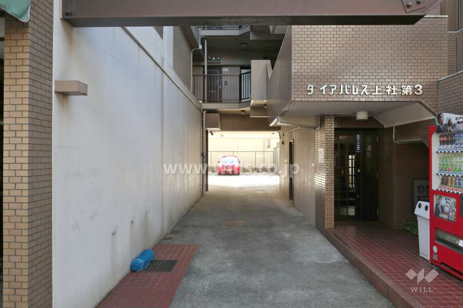 エントランスアプローチ