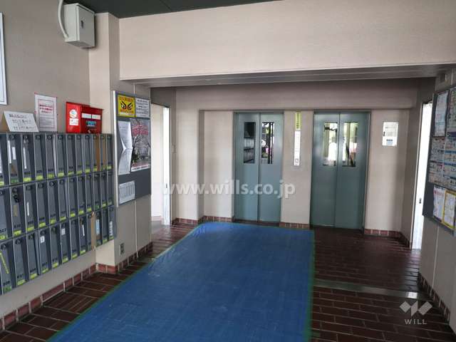 グリーンコーポ東一社Ｂ棟のエントランスホール