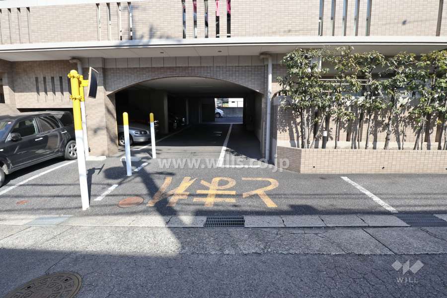 駐車場出入口