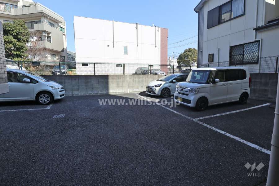 敷地内駐車場（屋外平面式）