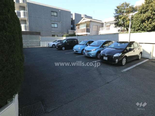 敷地内駐車場(屋外平面式)