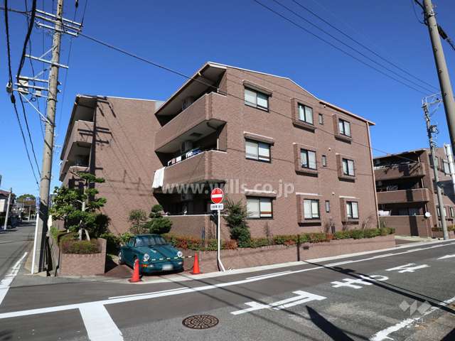 アドリーム社台の外観(南方向から)