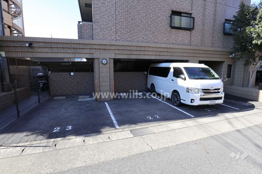 敷地内駐車場（屋外平面式）