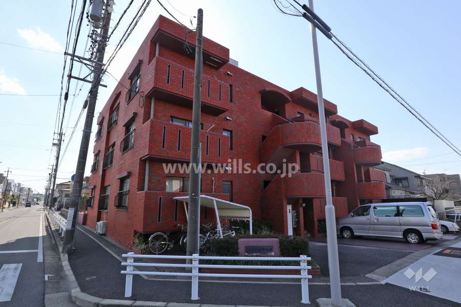 三旺マンション第7名東の外観（北東側から）