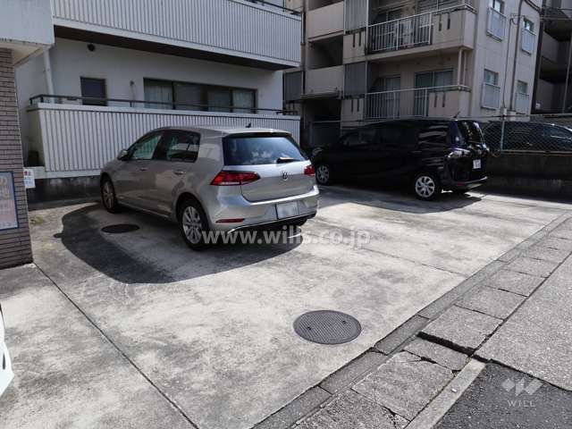 敷地内駐車場(屋外平面式)