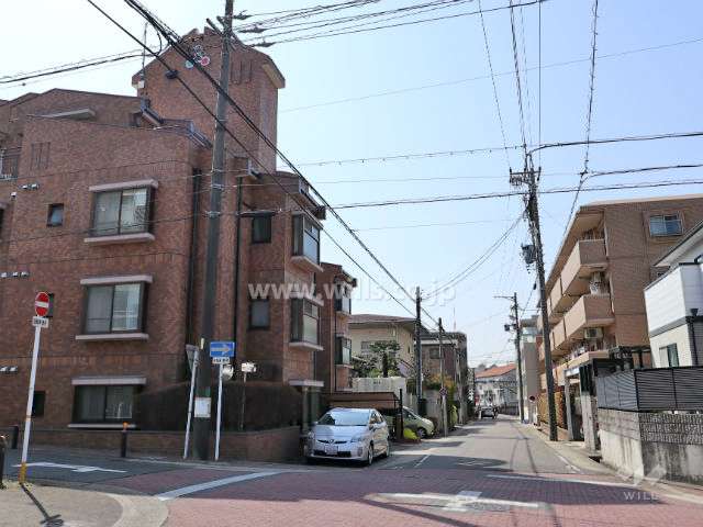 三旺マンション第二藤ヶ丘の前面道路