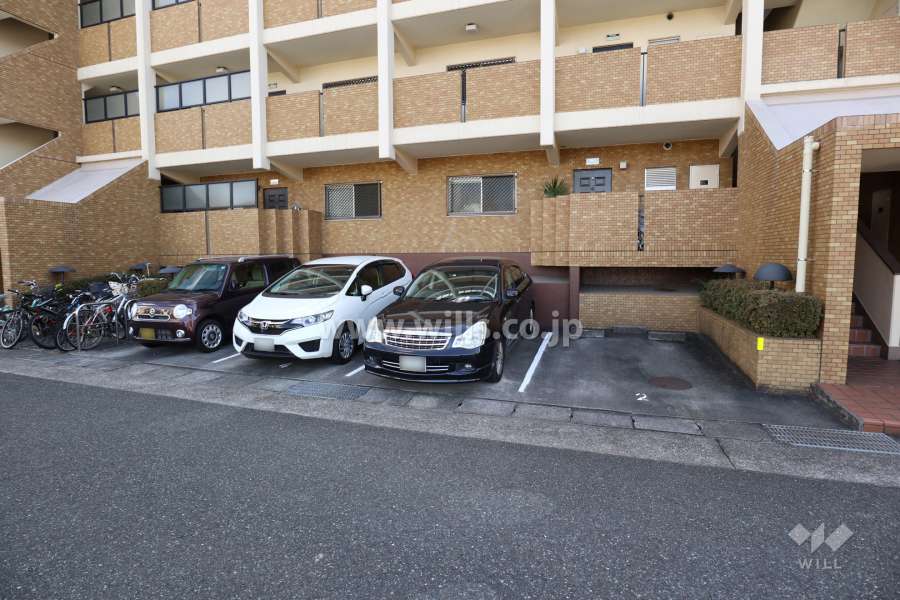 敷地内駐車場（屋外平面式）