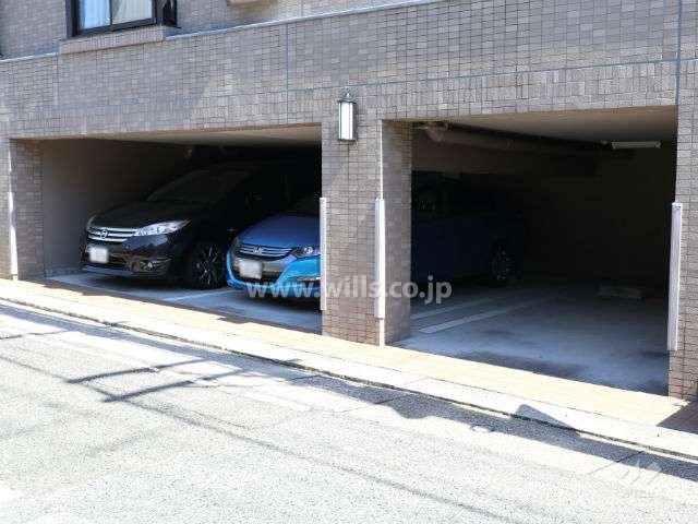 敷地内駐車場（屋内平面式）