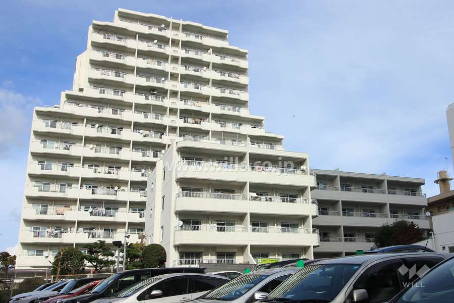 シーアイマンション第３本郷N棟の外観（南側から）（奥）