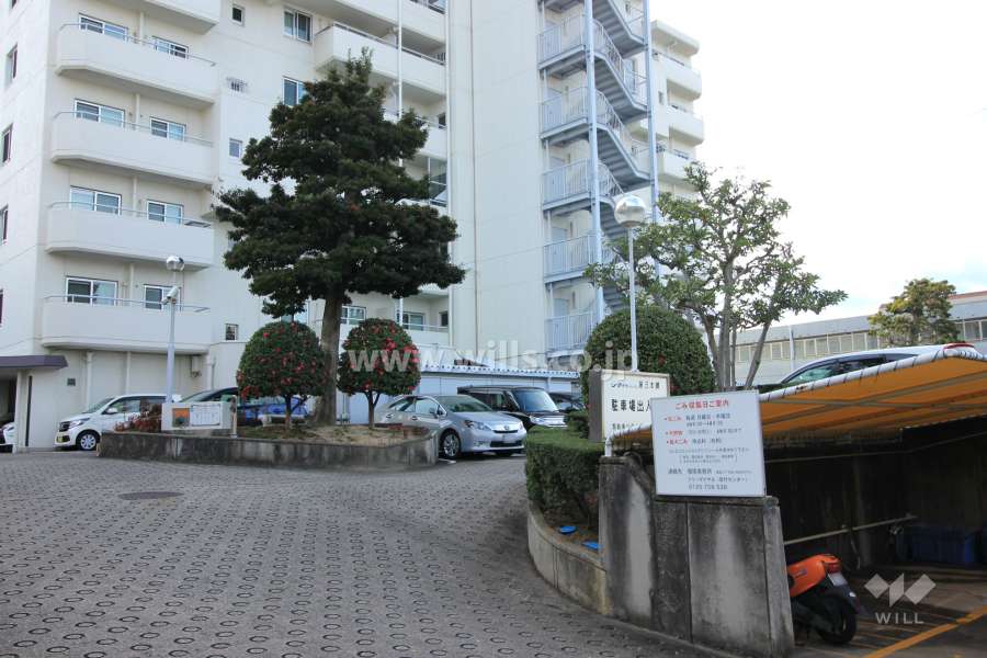 敷地内駐車場（屋外平面式）