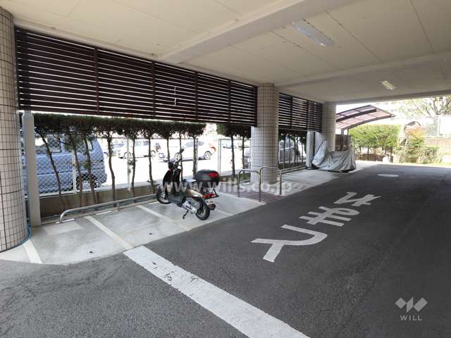 バイク置き場