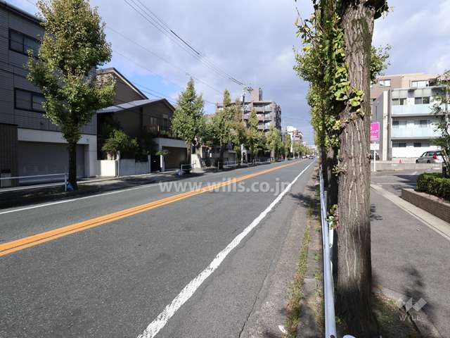 敷地西側前面道路