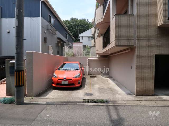 敷地内駐車場（屋外平面式）