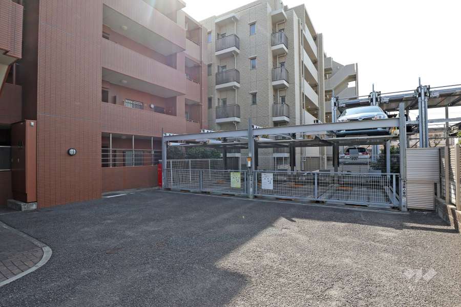 敷地内駐車場（屋外機械式）