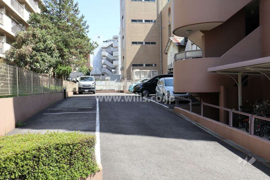 敷地内駐車場（屋外平面式）