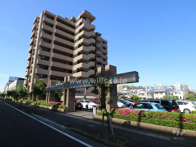 フレストスクエア名東神里の外観（北東側から）