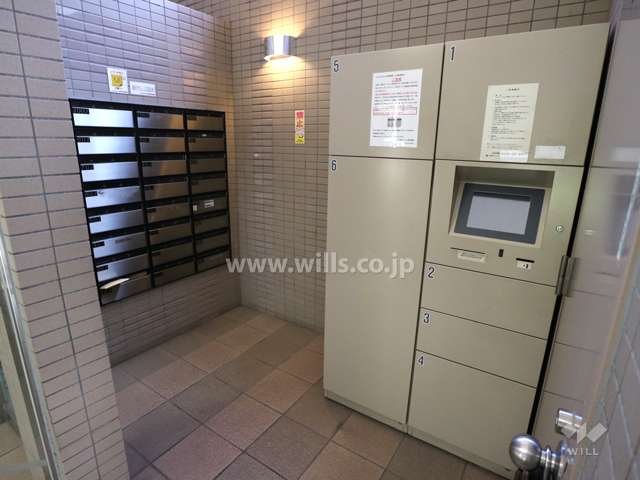 宅配ボックスと共用ポスト