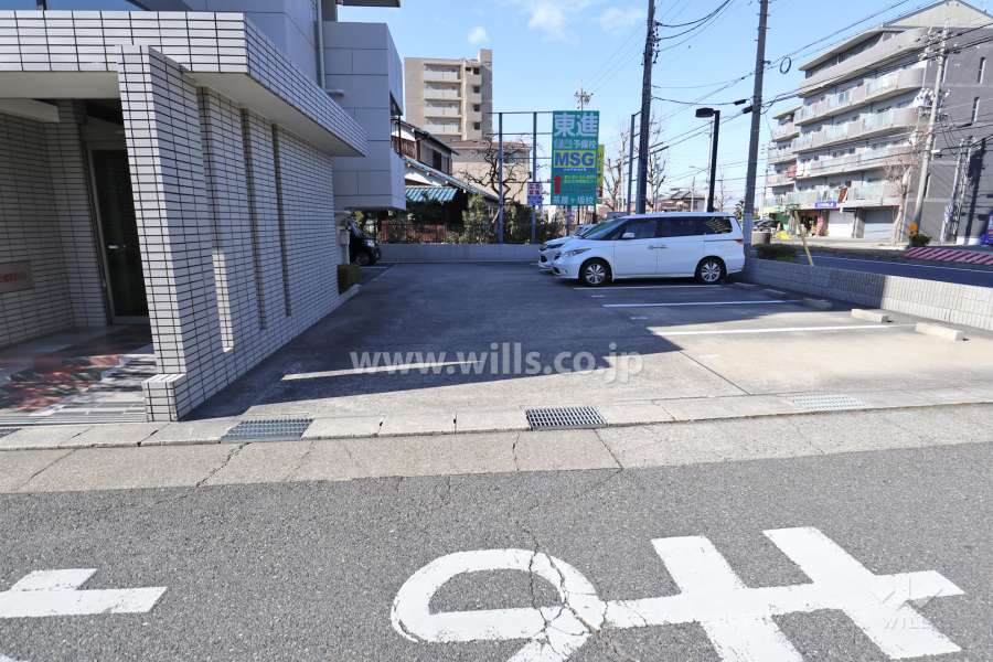 駐車場出入口