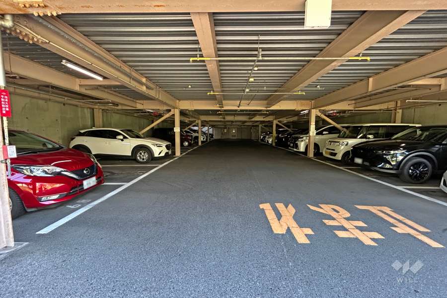 敷地内駐車場（自走式立体）