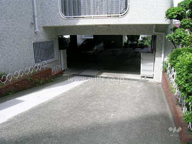 敷地内駐車場