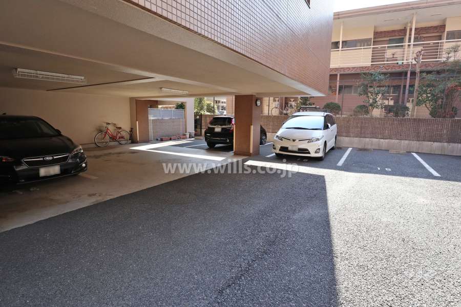 敷地内駐車場(屋外平面式)