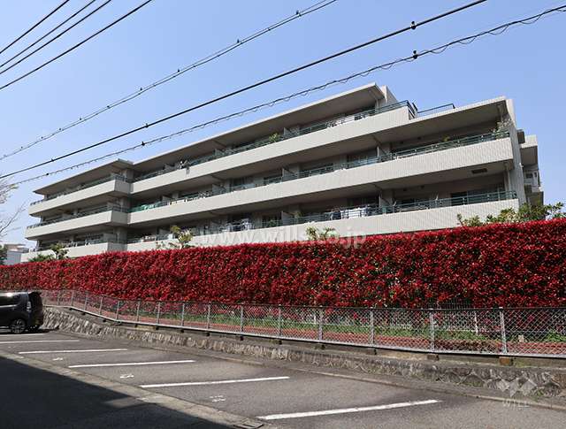 一社の丘パークホームズの外観(南東側から)