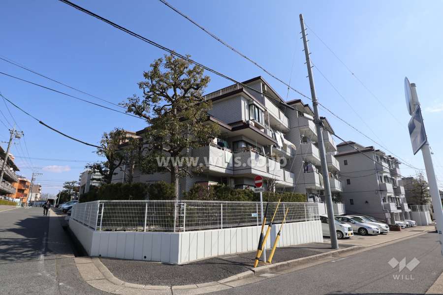 上社パークマンションC棟の外観（北西側から）