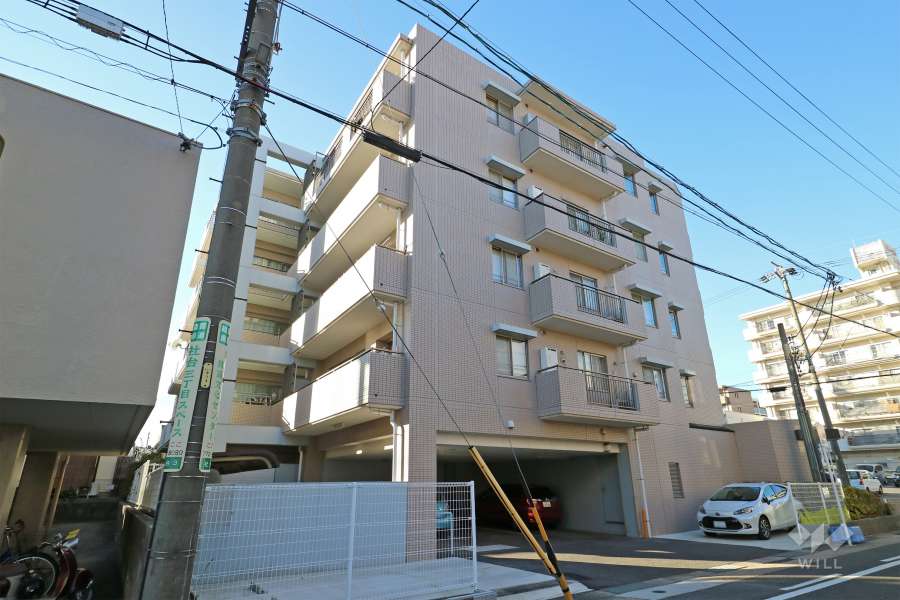 社台パークホームズの外観（南東側から）