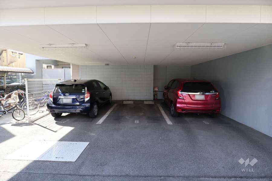 敷地内駐車場（屋内平面式）