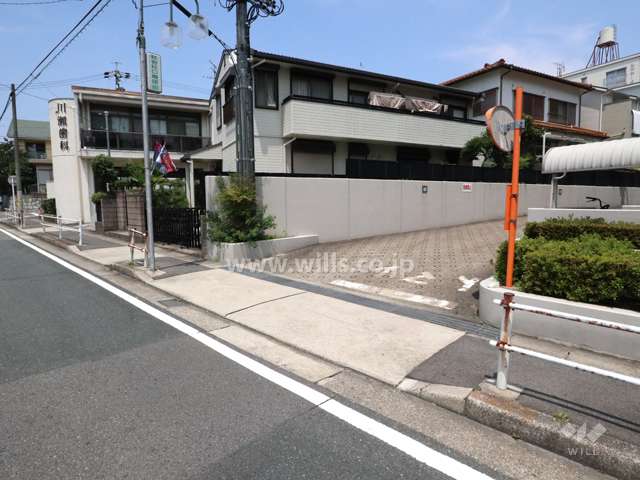 駐車場出入口
